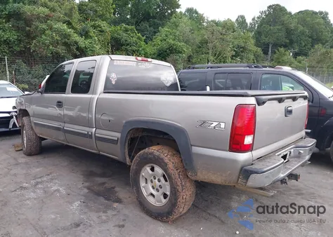 2001 Chevrolet Silverado 1500 из США, поврежденный, VIN 2GCEK19T811288343